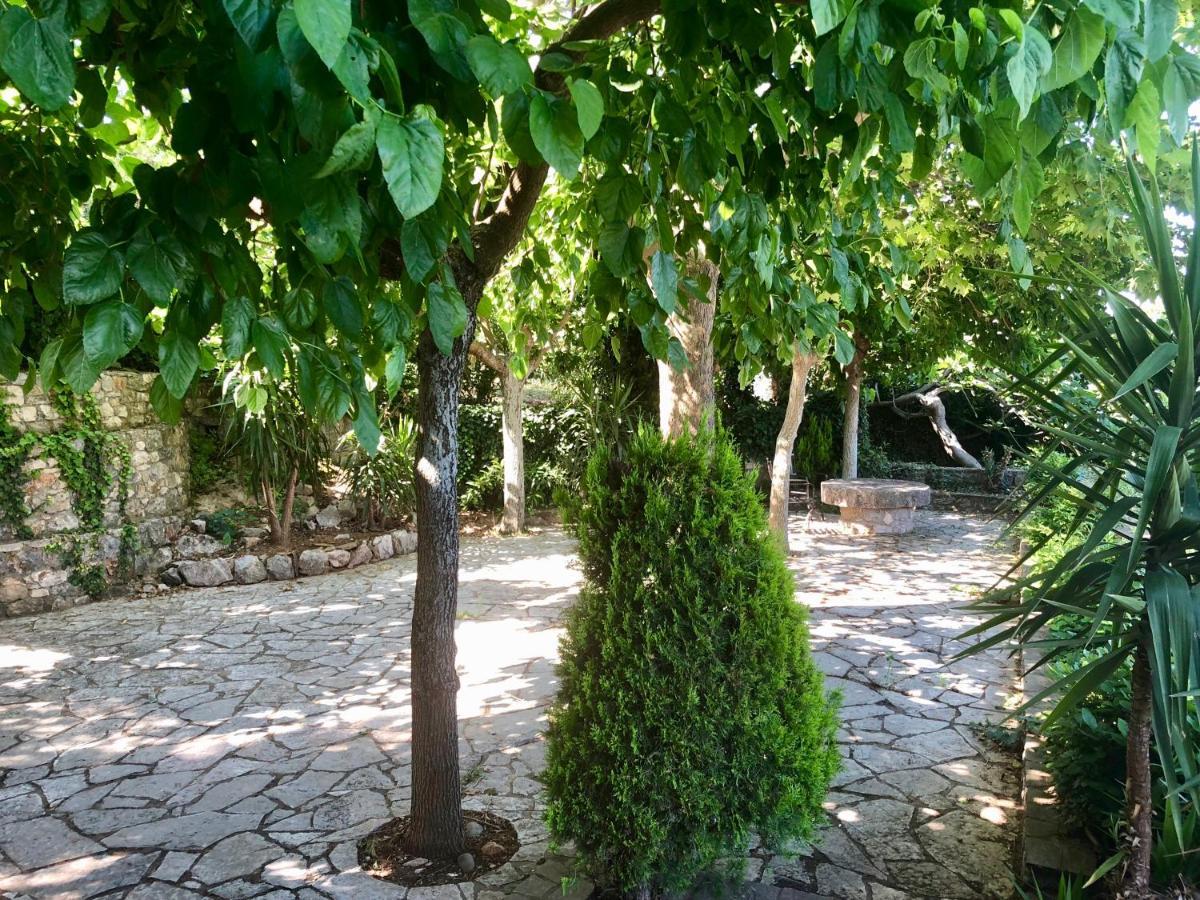 Gaia Guest House Kalamata Exterior foto